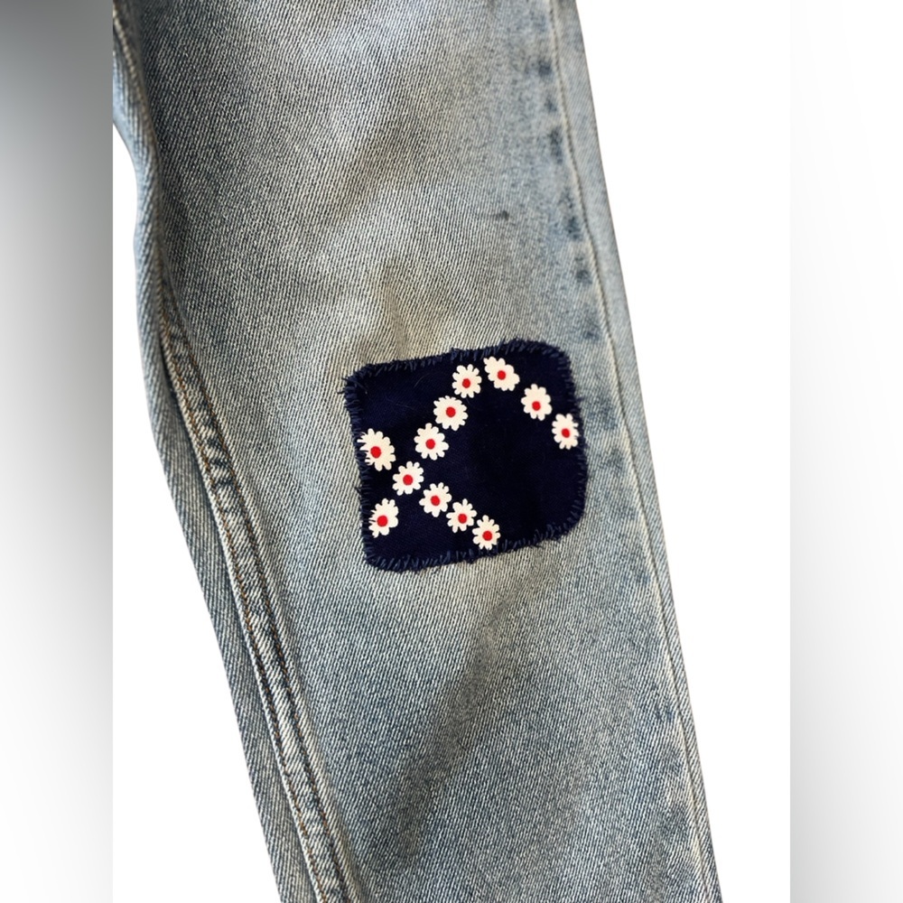 Reworked kids relaxed fit Levi’s Stylish Blue Jeans with Unique Patches-6 - Picture 5 of 7